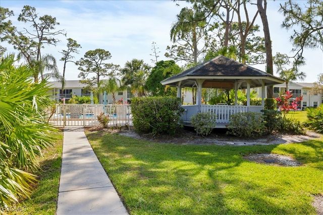 7086 Nantucket CIR 6, North Fort Myers, FL 33917