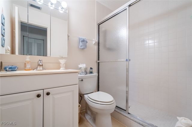 7086 Nantucket CIR 6, North Fort Myers, FL 33917