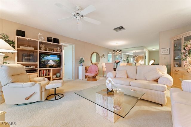 7086 Nantucket CIR 6, North Fort Myers, FL 33917