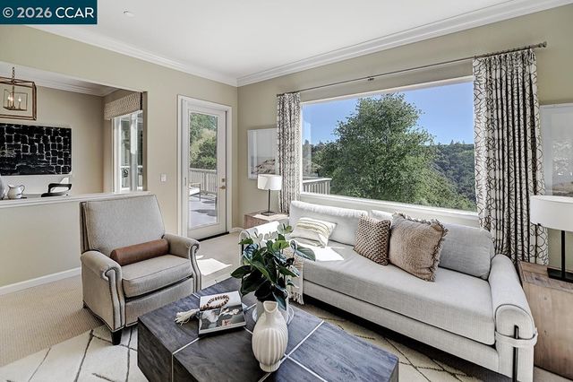 2886 Saklan Indian Dr, Walnut Creek, CA 94595