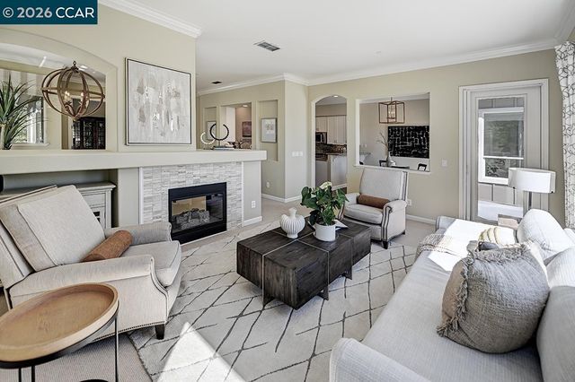 2886 Saklan Indian Dr, Walnut Creek, CA 94595