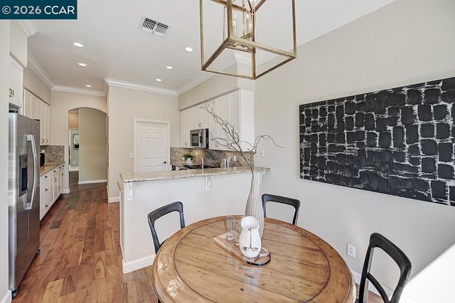 2886 Saklan Indian Dr, Walnut Creek, CA 94595