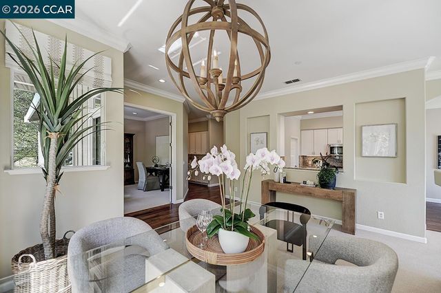 2886 Saklan Indian Dr, Walnut Creek, CA 94595