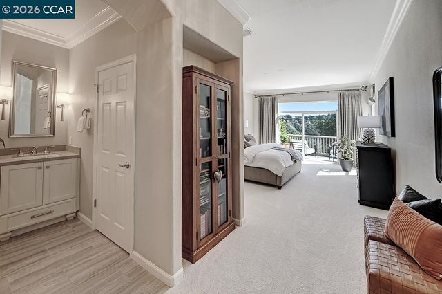 2886 Saklan Indian Dr, Walnut Creek, CA 94595