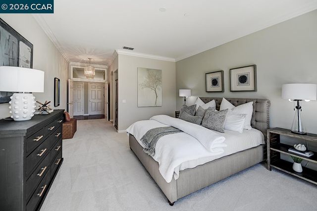 2886 Saklan Indian Dr, Walnut Creek, CA 94595