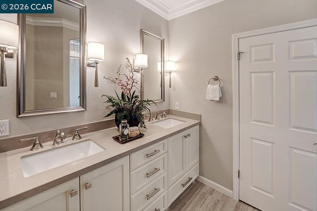 2886 Saklan Indian Dr, Walnut Creek, CA 94595