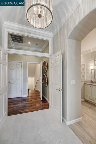 2886 Saklan Indian Dr, Walnut Creek, CA 94595