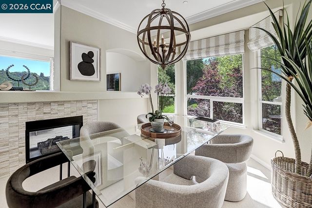 2886 Saklan Indian Dr, Walnut Creek, CA 94595