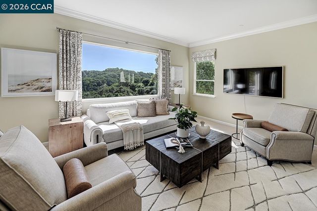 2886 Saklan Indian Dr, Walnut Creek, CA 94595