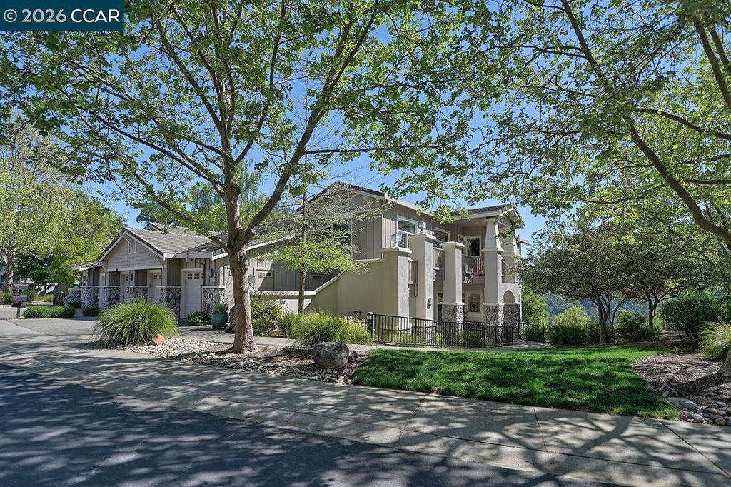 2886 Saklan Indian Dr, Walnut Creek, CA 94595