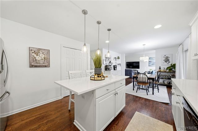 31 Stubwoode Drive, Amherst, NY 14051