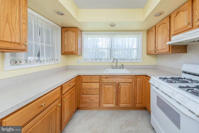 650 PIERRE AVE, Mantua, NJ 08051