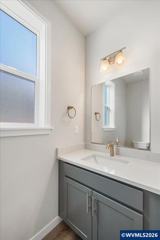 7076 SE Pinot Noir Dr, Corvallis, OR 97330