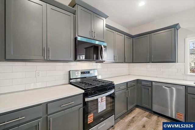 7076 SE Pinot Noir Dr, Corvallis, OR 97330