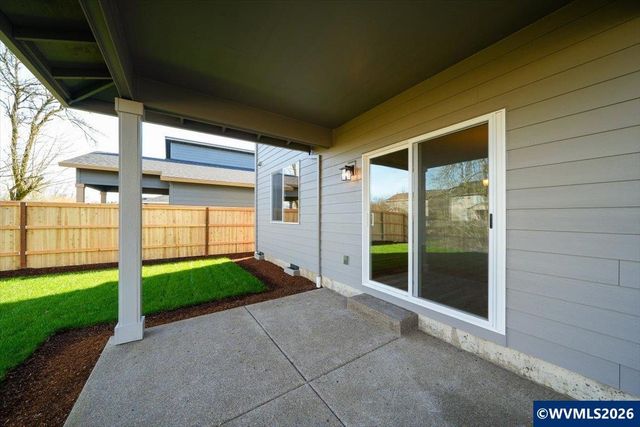 7076 SE Pinot Noir Dr, Corvallis, OR 97330