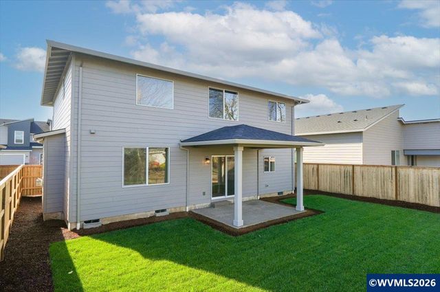 7076 SE Pinot Noir Dr, Corvallis, OR 97330