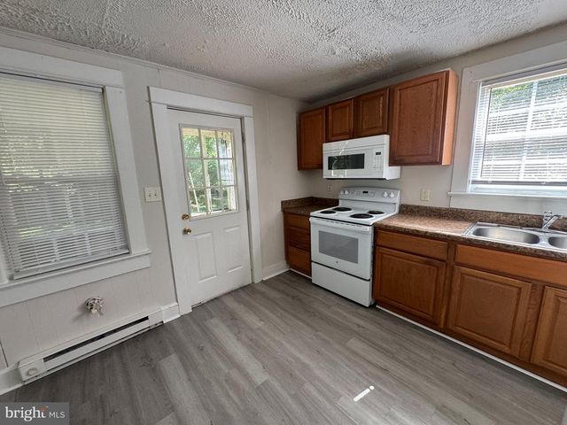 516 WYNE DRIVE, Fredericksburg, VA 22405