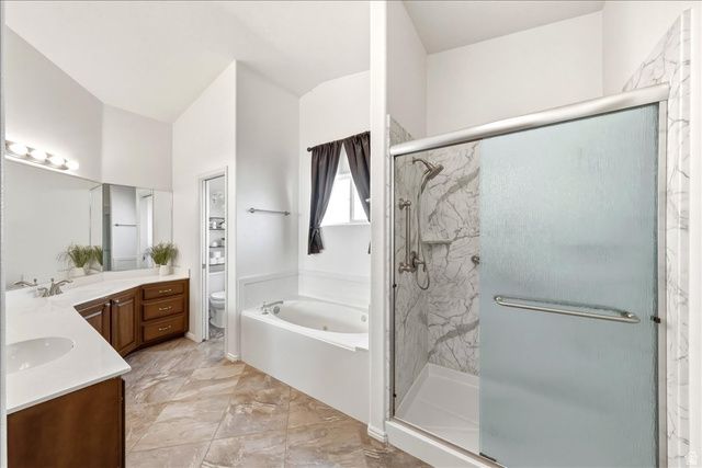 567 S FIESTA DR, Ivins, UT 84738