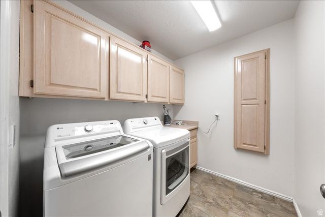 567 S FIESTA DR, Ivins, UT 84738