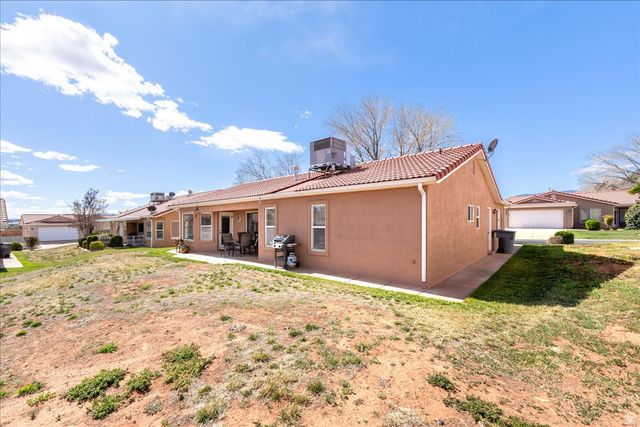 567 S FIESTA DR, Ivins, UT 84738