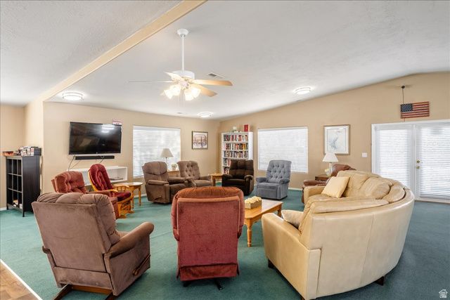 567 S FIESTA DR, Ivins, UT 84738