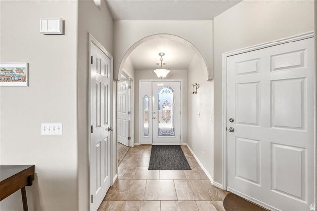 567 S FIESTA DR, Ivins, UT 84738