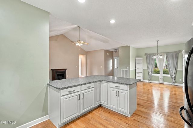 111 H R King Road, Gray, TN 37615