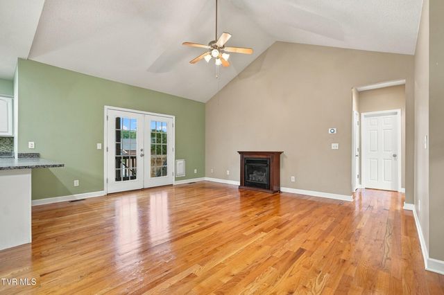111 H R King Road, Gray, TN 37615