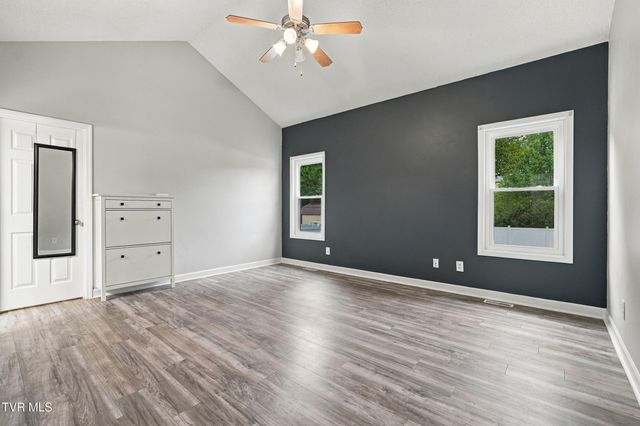 111 H R King Road, Gray, TN 37615