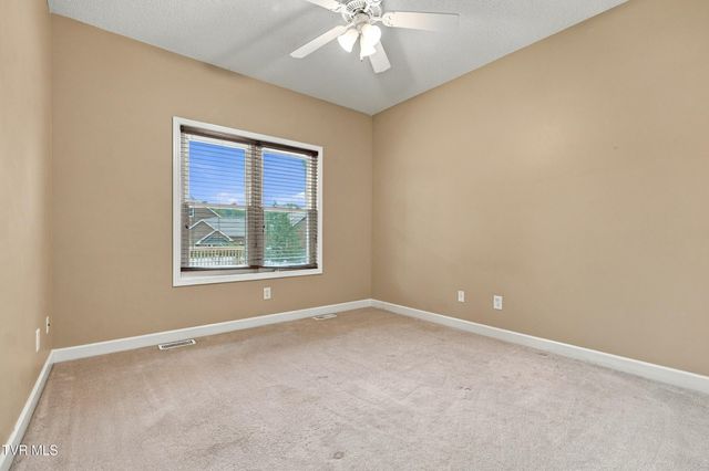 111 H R King Road, Gray, TN 37615
