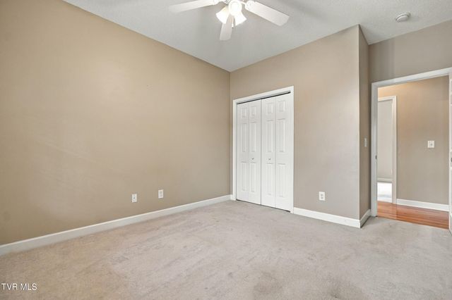 111 H R King Road, Gray, TN 37615