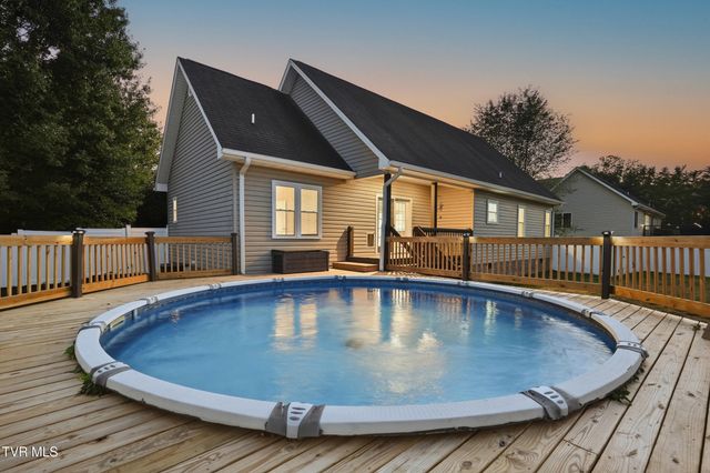 111 H R King Road, Gray, TN 37615