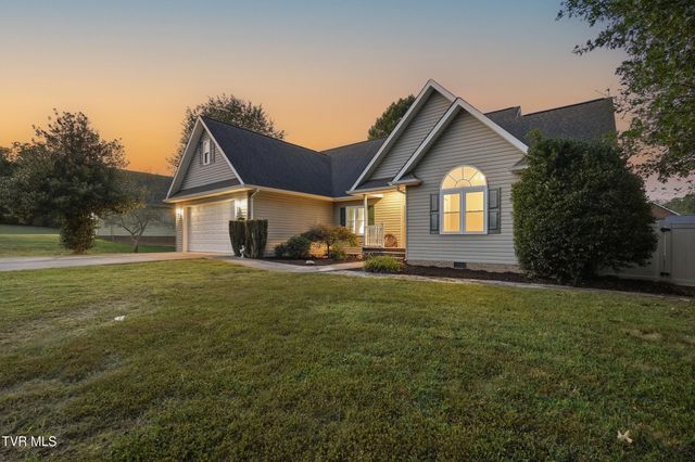 111 H R King Road, Gray, TN 37615