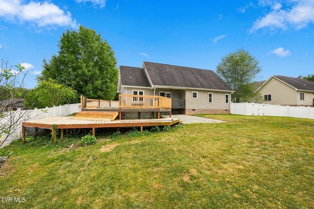 111 H R King Road, Gray, TN 37615
