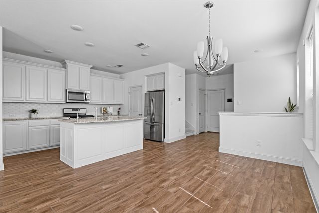 4721 Smokey Quartz Lane, Arlington, TX 76005