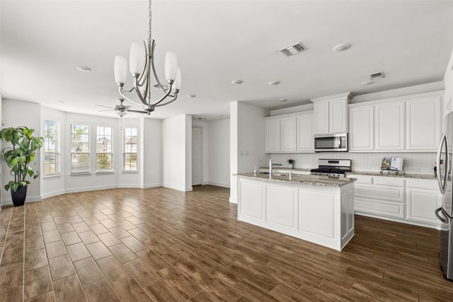 4721 Smokey Quartz Lane, Arlington, TX 76005