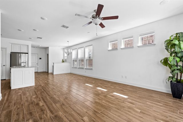 4721 Smokey Quartz Lane, Arlington, TX 76005