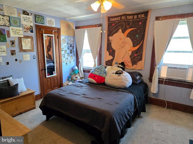 1104 JUNIPER ST, Quakertown, PA 18951