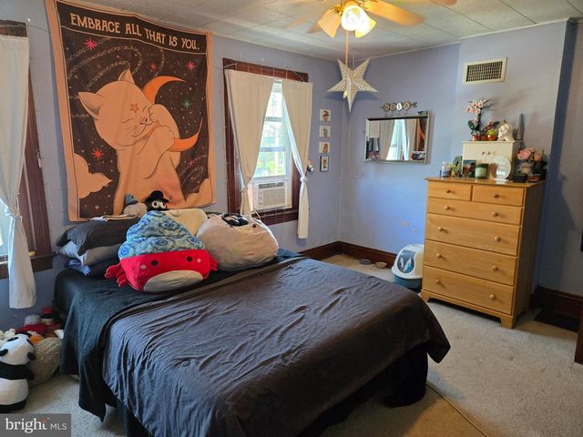 1104 JUNIPER ST, Quakertown, PA 18951