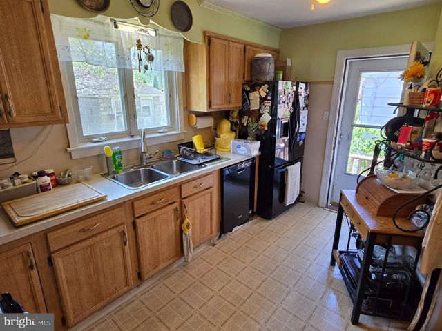 1104 JUNIPER ST, Quakertown, PA 18951