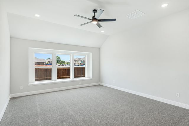 179 Creekside Drive, Sanger, TX 76266