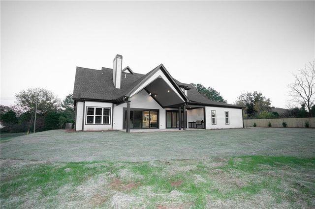 2275 Dr Bramblett Road, Cumming, GA 30028