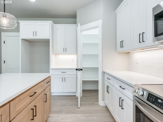 2205 Nw 69TH St, Vancouver, WA 98665