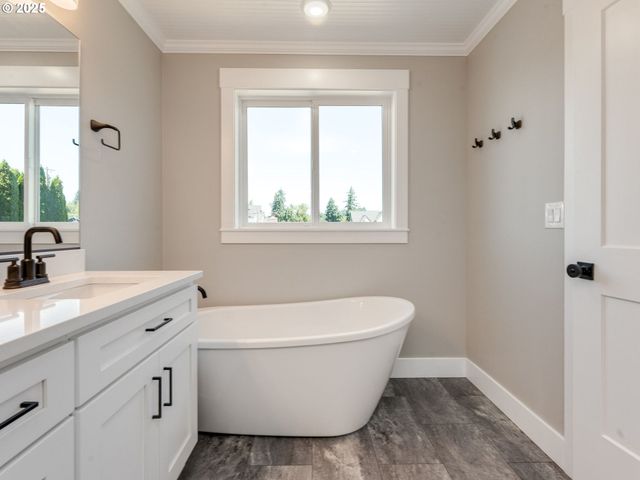2205 Nw 69TH St, Vancouver, WA 98665