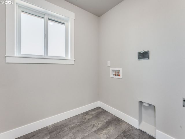 2205 Nw 69TH St, Vancouver, WA 98665