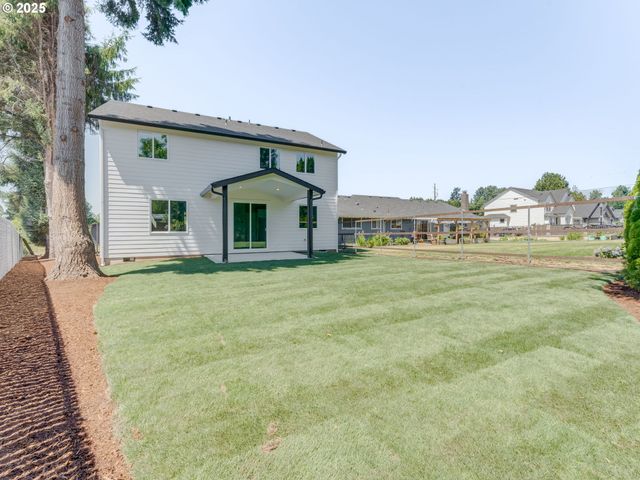 2205 Nw 69TH St, Vancouver, WA 98665
