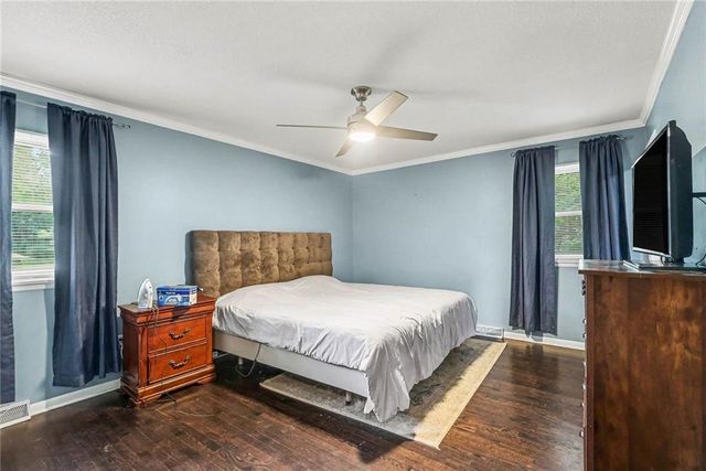 5620 Perry Avenue, Merriam, KS 66203