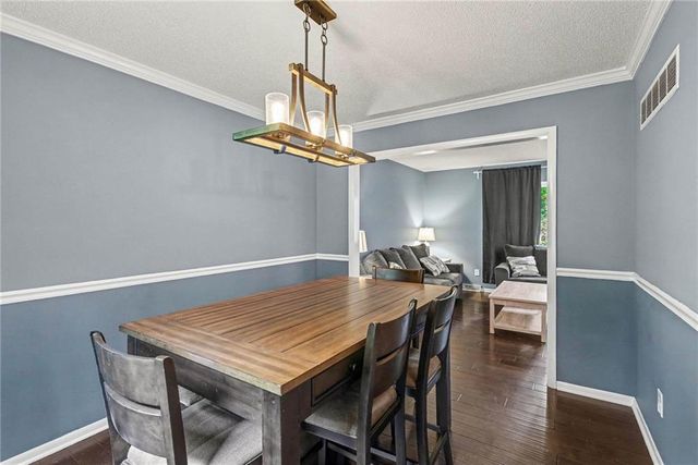 5620 Perry Avenue, Merriam, KS 66203