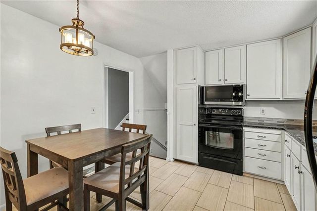 5620 Perry Avenue, Merriam, KS 66203