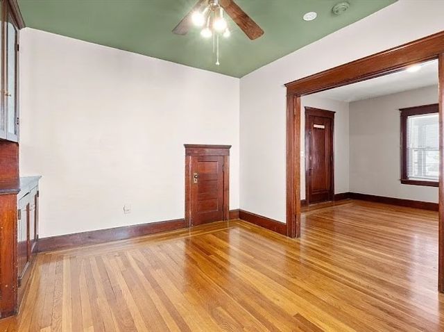 191 W 6th St 1, Lowell, MA 01850